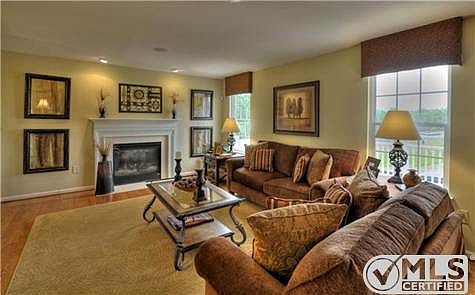 2nd image of 88 Apple Cross Ct
