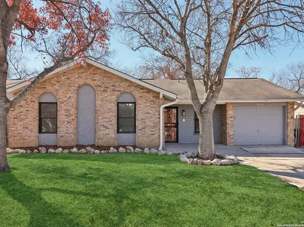 11942 Alamo Blanco St, San Antonio, TX 78233