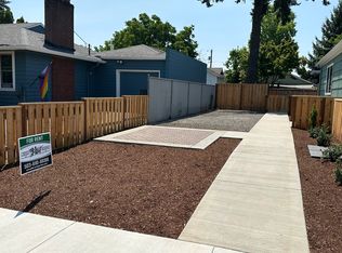 5618 SE Rhone St #C, Portland, OR 97206