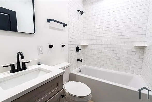 3140 W Diamond St #3 — Photo 4