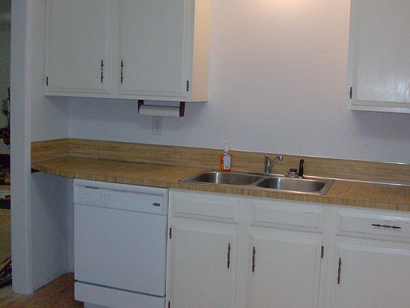 3rd image of 4709 Westway Dr SE