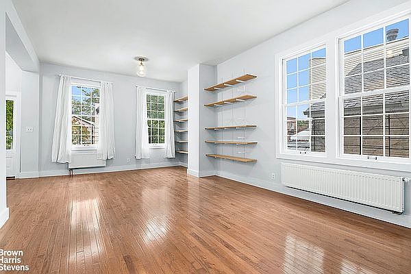 1st image of 42 E 4th St APT 1