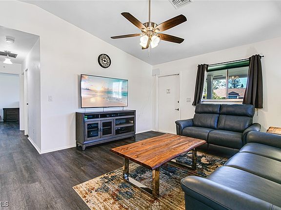 5th image of 5755 Foxlake Dr APT G