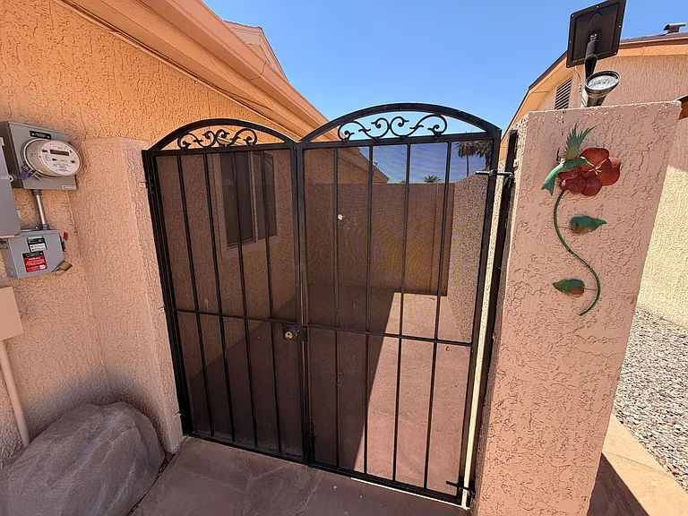 14607 W Yosemite Dr — Photo 27
