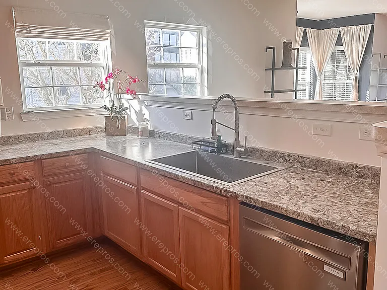 1183 Freesia Ct — Photo 9