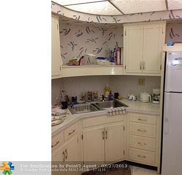 3rd image of 3333 NE 34th St APT 620