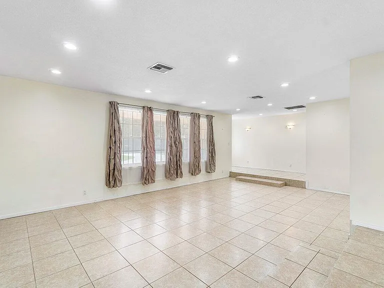 5313 Colbright Rd — Photo 9