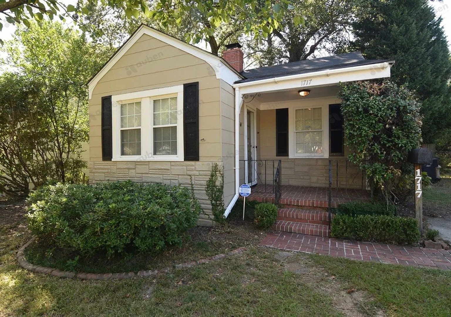 2 Bed/1 Bath house near Medical Center, washer & dryer unit included! — Photo 1