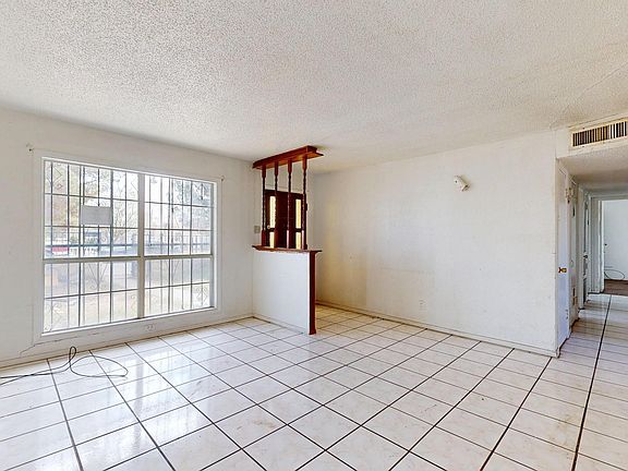 5th image of 135 Baywood Rd