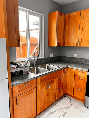 10503 Woodley Ave Photo 1
