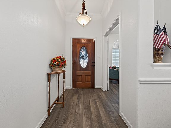 5th image of 8207 Broken Timber Way