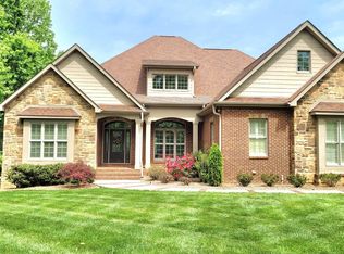 2016 Berrywood Dr, Knoxville, TN 37932