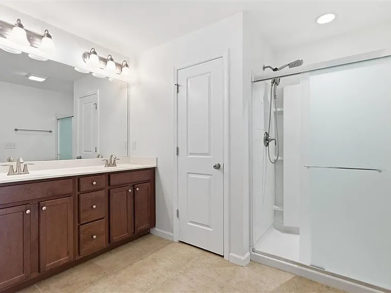 13459 Gardiner Ln — Photo 28
