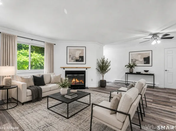 8 Rose Lane #10-11, Danbury, CT 06811