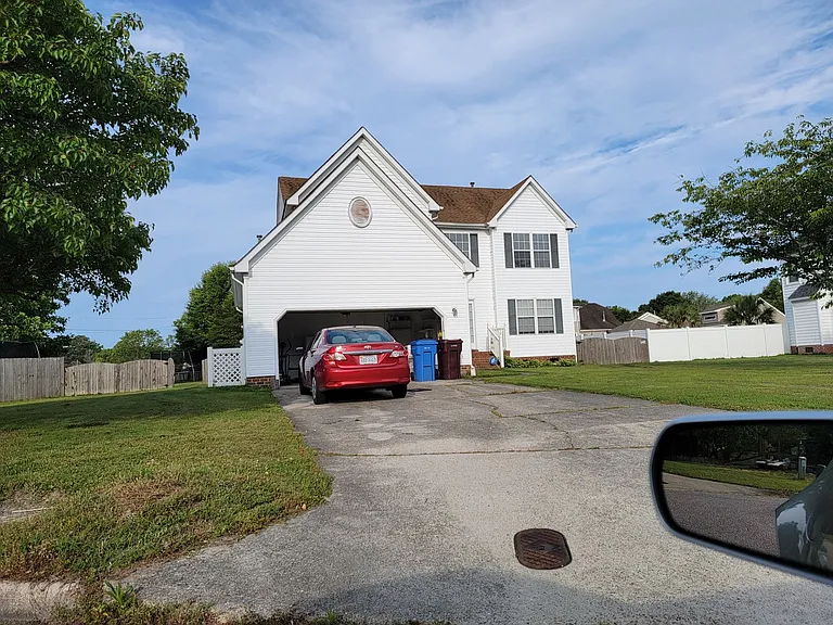 1110 Carriage Ct — Photo 4