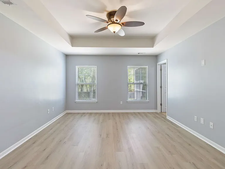 47 Glenwood Ct — Photo 42