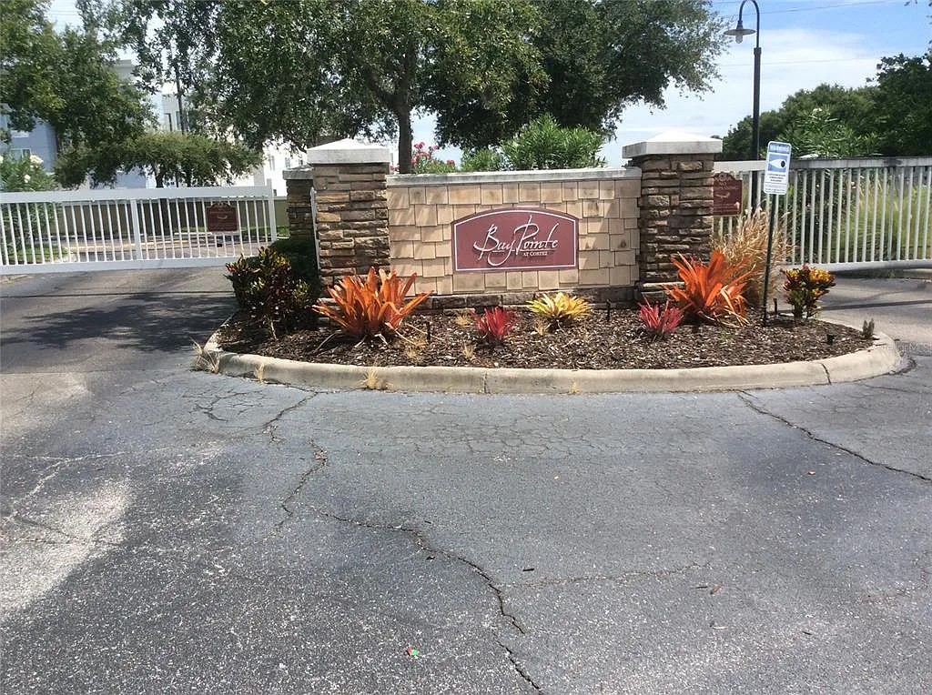 1 bed, 1.0 bath, 672 sqft, $1,150 — Photo 1