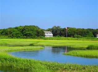 60 Alms House Rd, Yarmouth Port, MA 02675