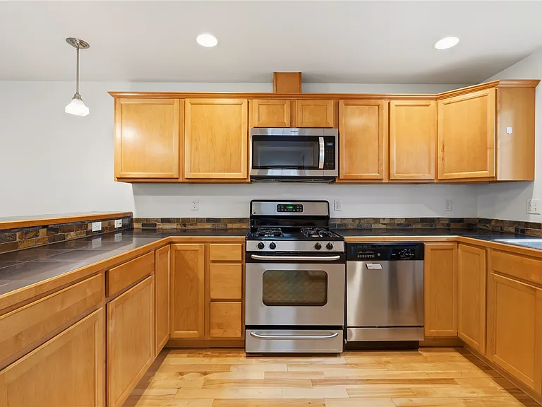 10520 Whitman Ave N #C — Photo 9