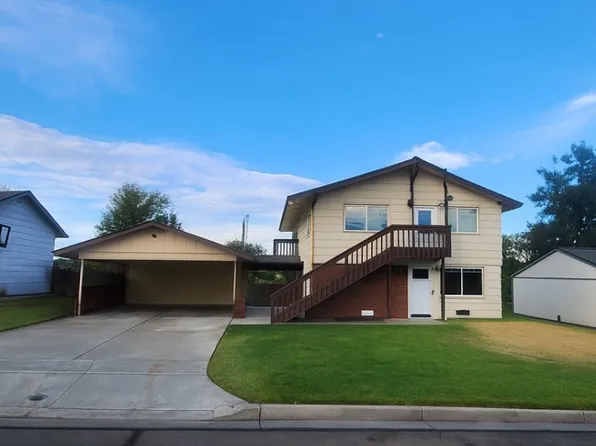 470 W Ridgeway Ave, Hermiston, OR 97838