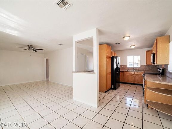 3rd image of 4101 El Cederal Ave