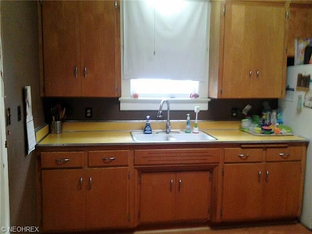 2nd image of 609 Eppley Ave