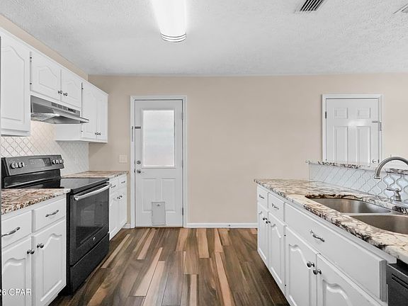 2nd image of 1815 Foster Ave