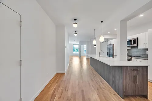 717 Manhattan Ave #3A Photo 1