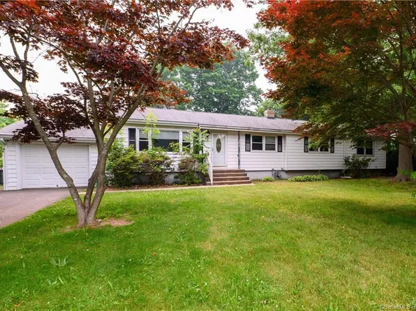 38 Belvedere Road, North Haven, CT 06473