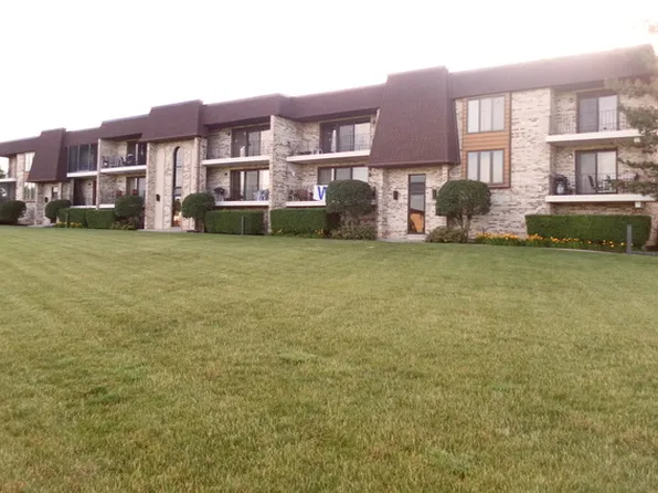 15700 Deerfield Ct, Orland Park, IL 60462