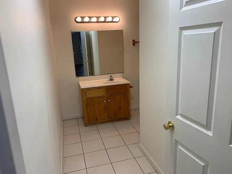 1541 Kathleen Dr — Photo 6