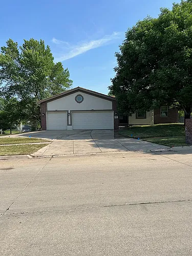 3400 Scottsdale Ln Photo 1