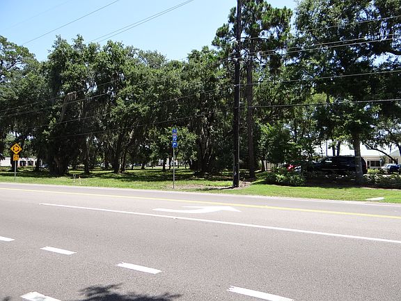 3rd image of 4810 First Coast Hwy
