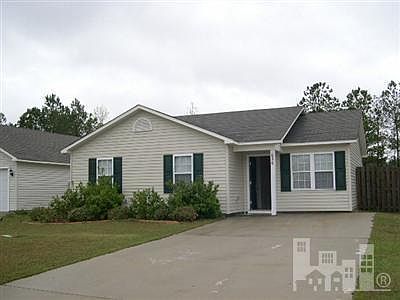 1st image of 636 NE Lanvale Hills Circle