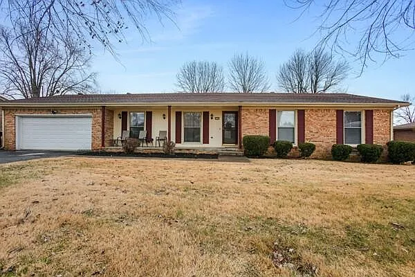 308 Ellen Dr photo 1