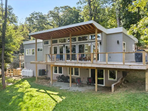 107 Deer Trail Rd, Front Royal, VA 22630