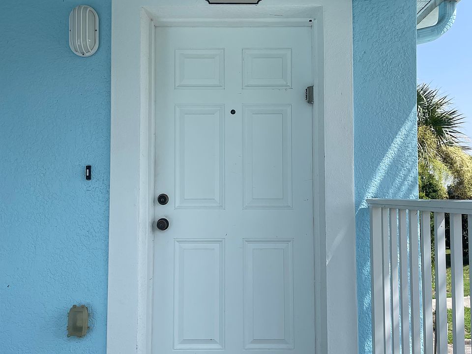 1st image of 3169 Sun Lake Ct APT B