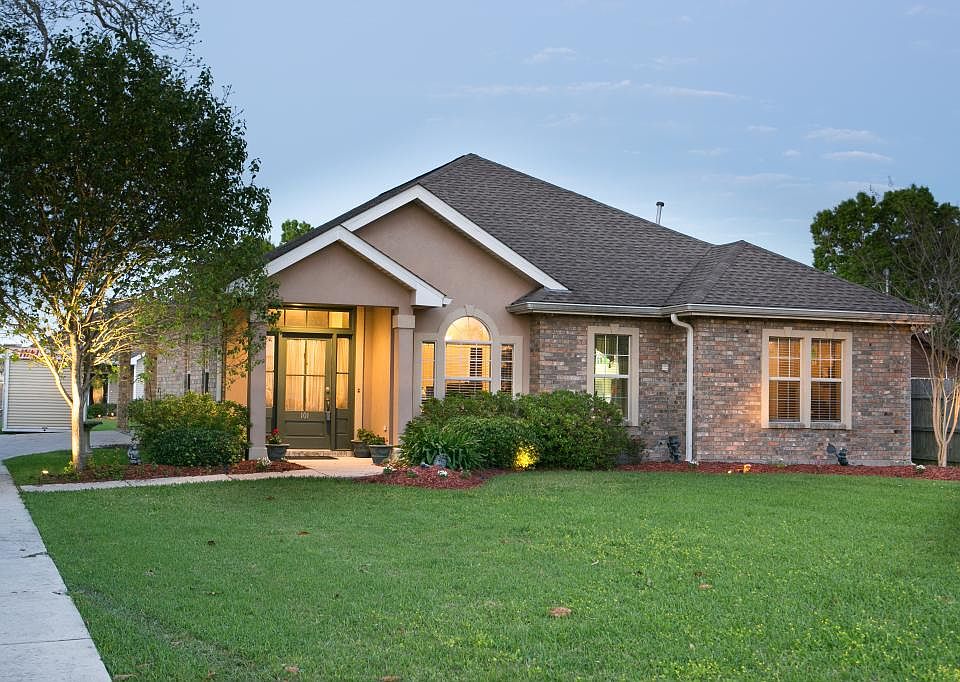 1st image of 101 Madison Ln