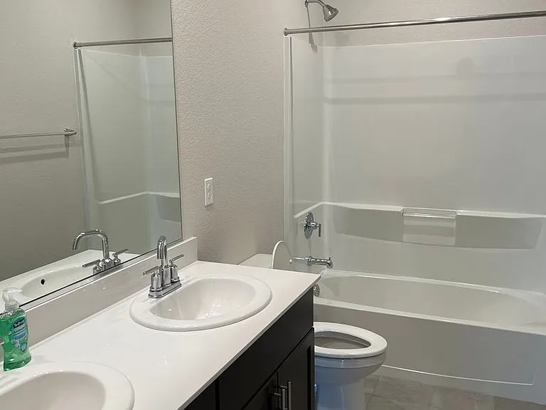 407 Cardini Ct — Photo 14