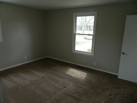 5th image of 107 Lakeside Park Ct