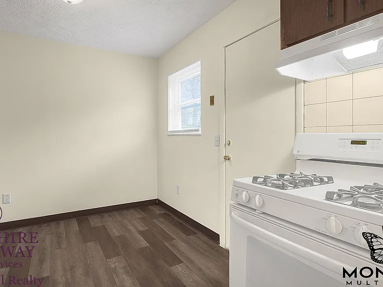 3042 Sandridge Ave #3042 — Photo 23