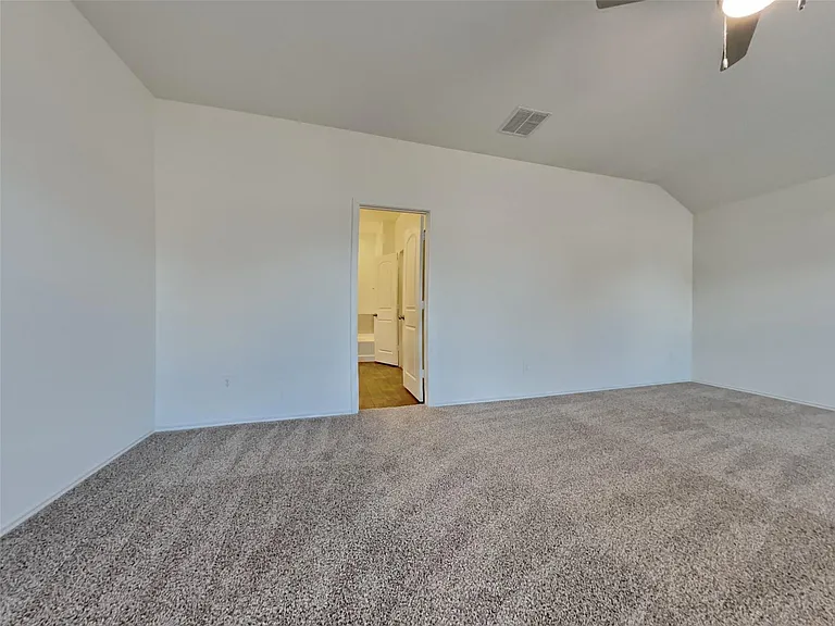 16034 Jordan Meadow Way — Photo 7