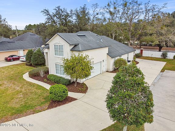 3rd image of 270 EDGEWATER BRANCH Drive