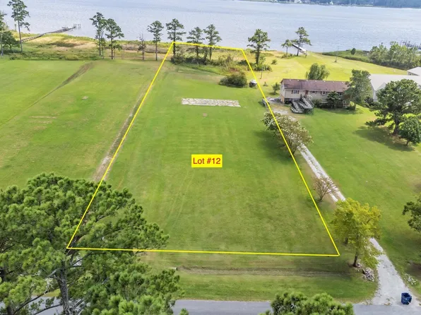 12 Schooner Point, Belhaven, NC 27810