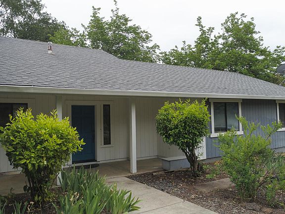 3rd image of 6595 Stoney Dr