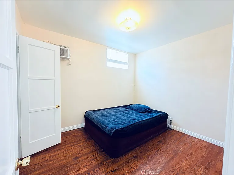 4025 Melrose Ave — Photo 11
