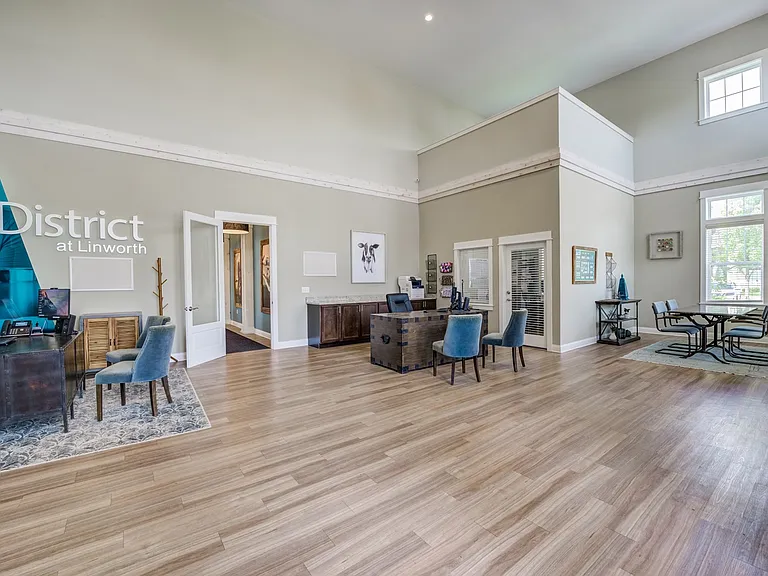 District at Linworth — Photo 28