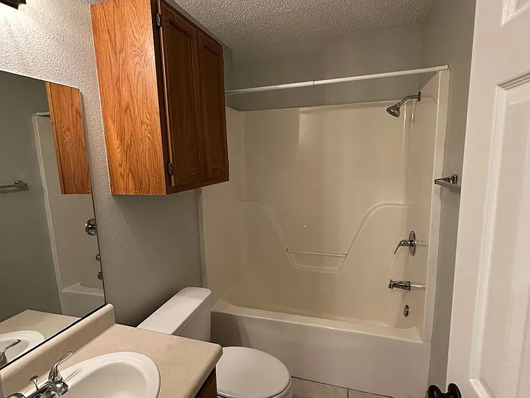 3401 SW Landau Ct #1 & 2 — Photo 8