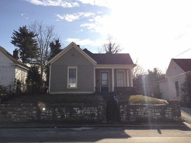 1st image of 213 E Todd St