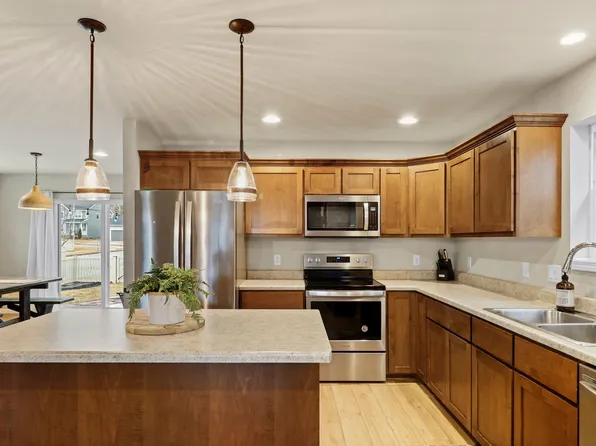 703 Old Timber Pass, Madison, WI 53593